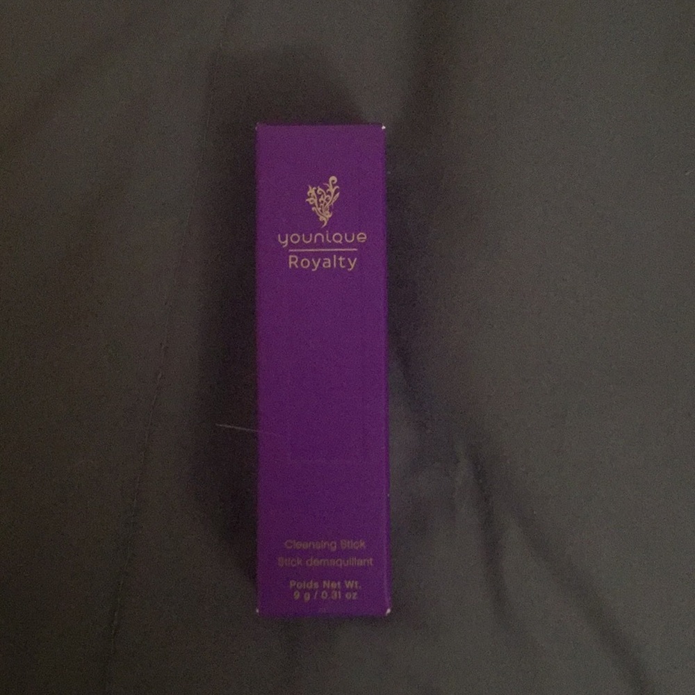 Cleansing stick